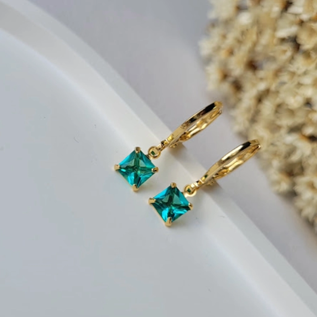Argola Quadradinho Azul Turquesa