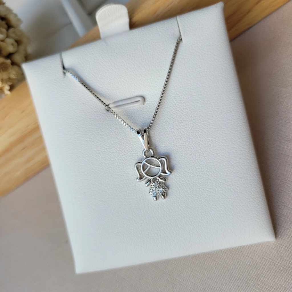 Colar Menina com Micro Zircônias Cristais