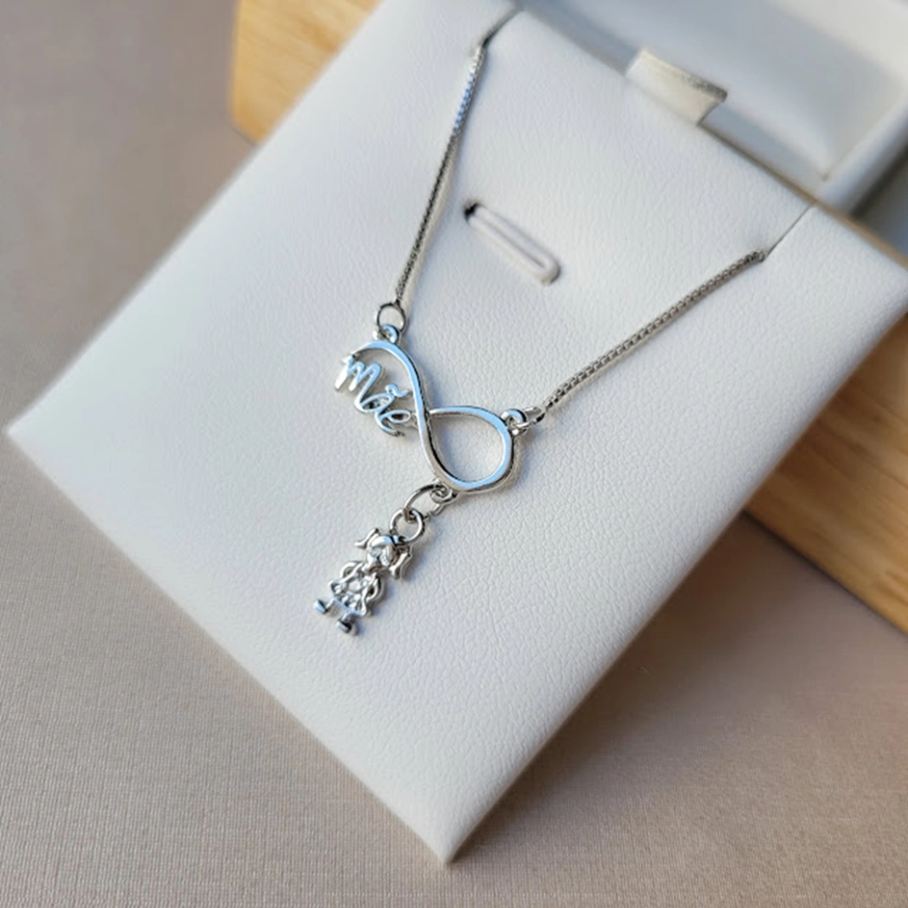 Colar Infinito Mãe com Pingente Filha Cristal
