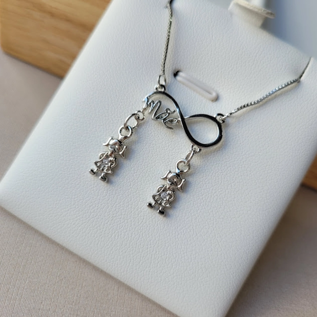 Colar Infinito Mãe com Pingente Filhas Cristais
