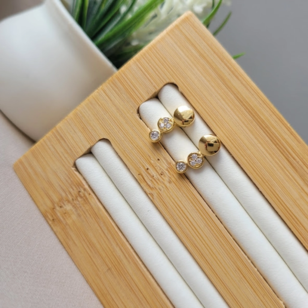 Ear Cuff Trio de Círculos Cristais